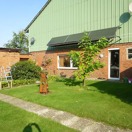 Ferienwohnung Stoeterau - Ebenerdige Fewo Mit Sonnenterrasse Erfde Exterior photo